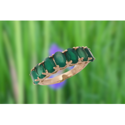Gold ring with green onyx