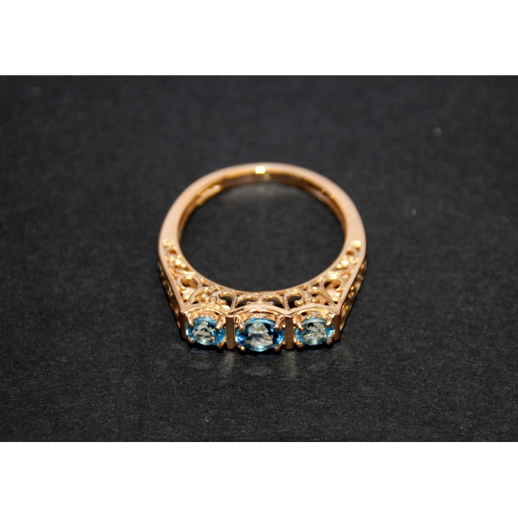 Gold ring with topazes