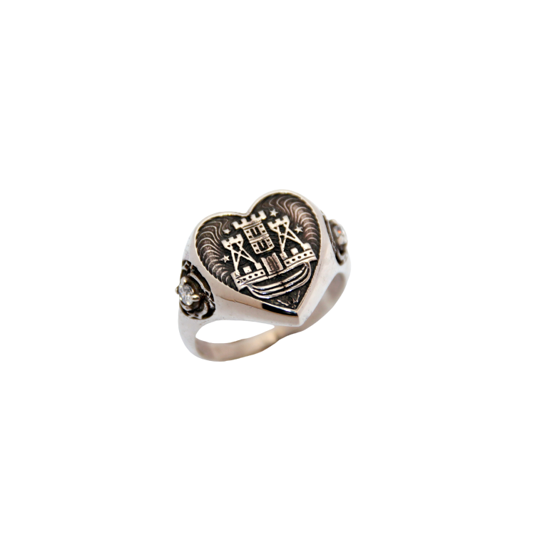 Серебряное кольцо "Сердце" с гербом Клайпеды