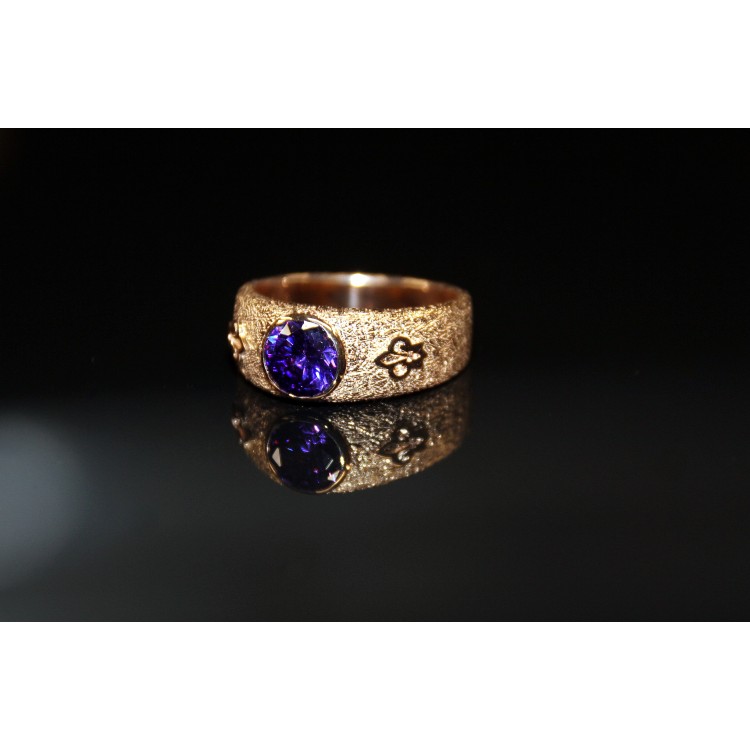 Gold ring
