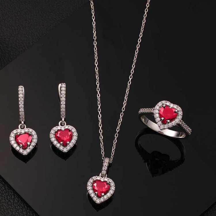 Set of silver jewelry