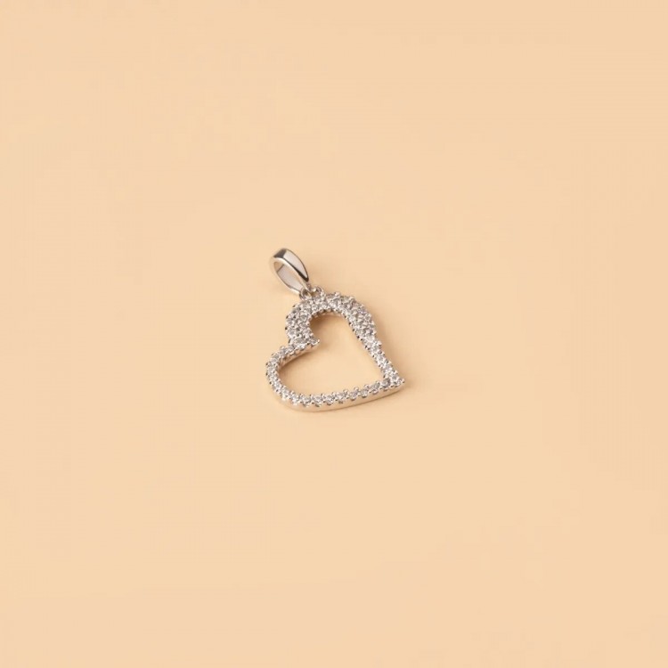 White gold heart pendant