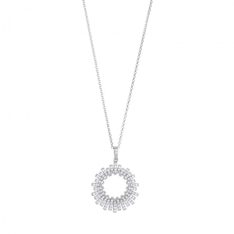 Silver chain with pendant