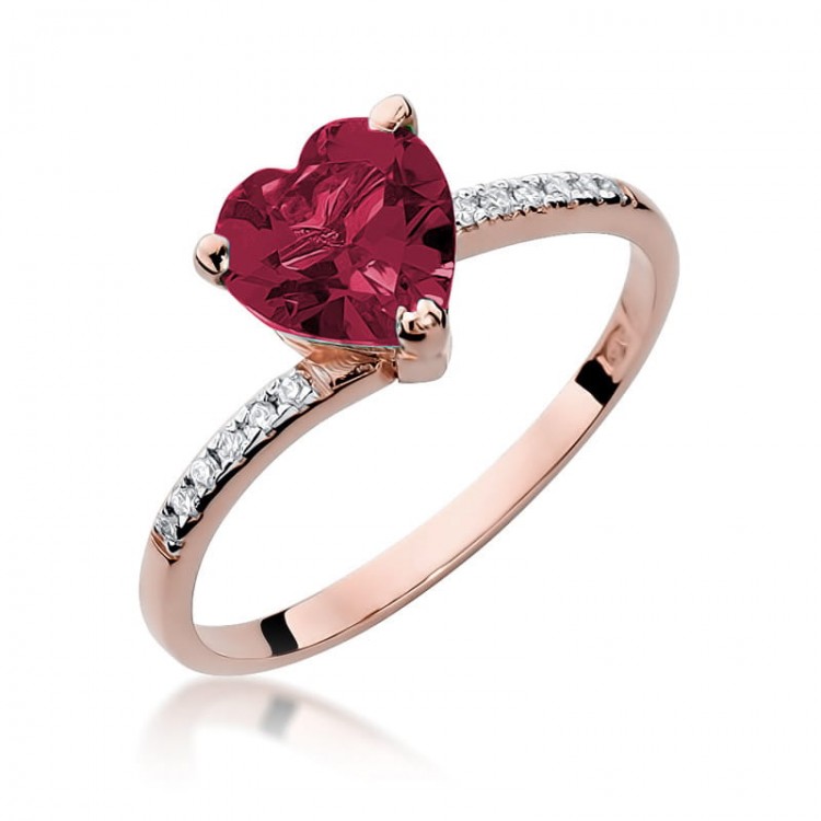 Gold ring with ruby and diamonds