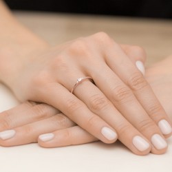 Gold ring with diamonds