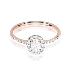 Engagement ring with lab-grown diamonds