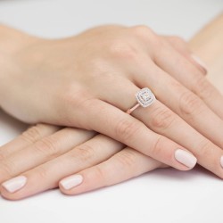 Engagement ring 0.50ct Lab Grown Diamond