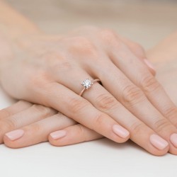 Sužadėtuvių žiedas 0.20ct Lab. briliantu