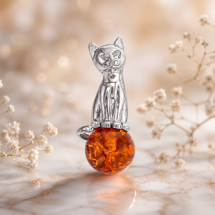 Silver pendant "Kitten"